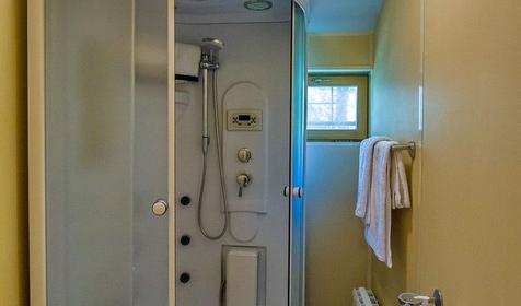 Семейный номер. База отдыха Поляна Убинская, Северский р-н, ст. Убинская