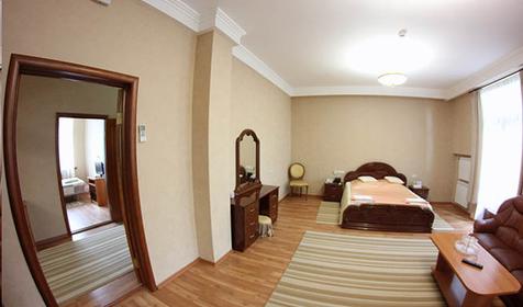 Трехместный двухкомнатный/Suite