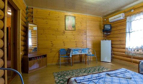 Трехместный эконом. База отдыха Анастасия, бухта Инал