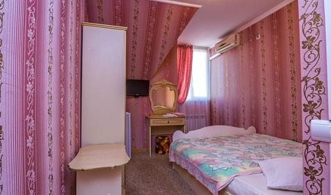 Трехместный номер ПК. Гостиница Пурпурный замок, Адлерский р-н г. Сочи