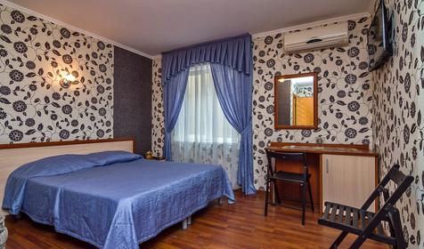 Трехместный стандарт. Отель Лазурит, г. Геленджик, с. Архипо-Осиповка