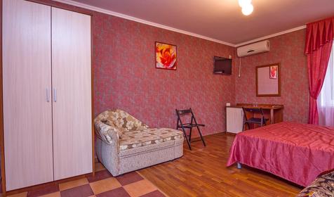 Четырехместный стандарт. Отель Лазурит, г. Геленджик, с. Архипо-Осиповка