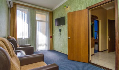 Двухместный двухкомнатный номер. Отель Корсар, г. Сочи, Адлерский район