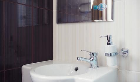 Трехместный