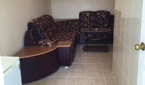 Трехместный