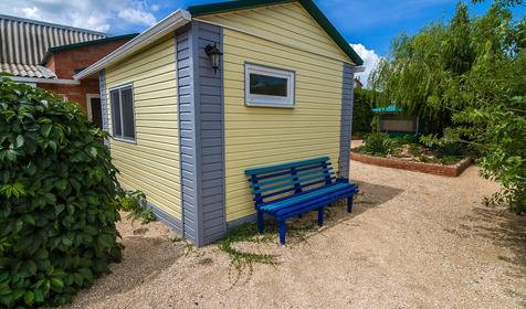 Частная мини-база отдыха Солнечная, ст. Должанская