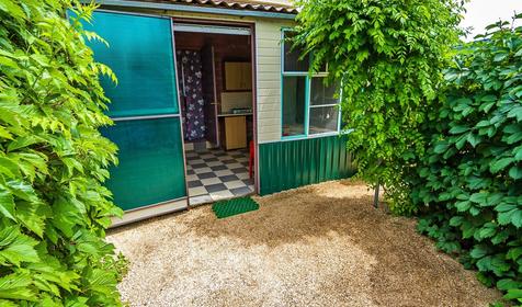 Четырехместный комфорт.Частная мини-база отдыха Солнечная, Ейский р-н, ст. Должанская