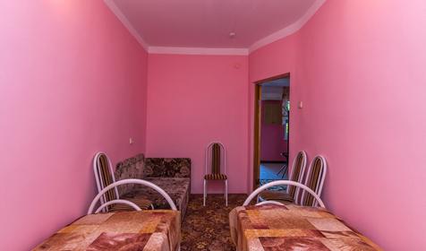 Трехкомнатный номер. Мини-гостиница приазовочка, г. Ейск