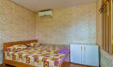 Двухместный в домике. База отдыха Голубая лагуна, г. Ейск