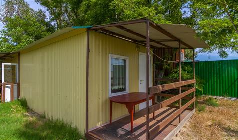 Трехместный в домике. База отдыха Голубая лагуна, г. Ейск