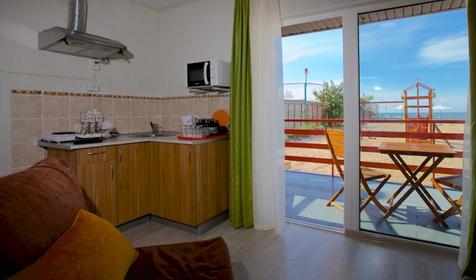 Стандарт плюс" с отдельной террасой и кухней