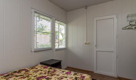 №2 полулюкс 4-местный. Гостевой двор Наталья, г. Ейск