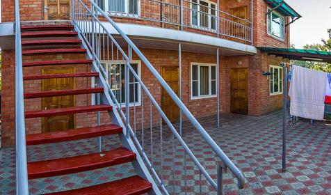 Частная мини-гостиница на ул. Чапаева 26, г. Ейск