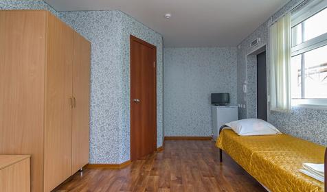 Трехместный номер, 2 категория. База отдыха Прибой, г. Ейск