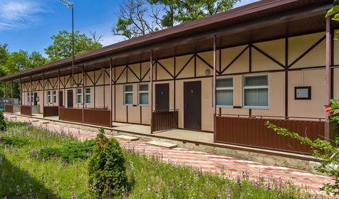 Трехместный номер, 2 категория. База отдыха Прибой, г. Ейск