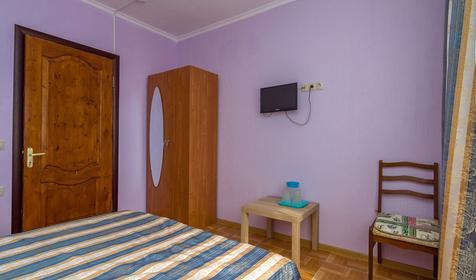 Двухкомнатный пятиместный номер. Мини-гостиница "Солнечная дача", п. Агой
