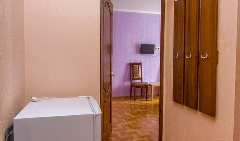 Двухкомнатный пятиместный номер. Мини-гостиница "Солнечная дача", п. Агой