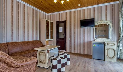 Двухкомнатный люкс. Гостиница Дубок, Туапсинский район, п. Лермонтово