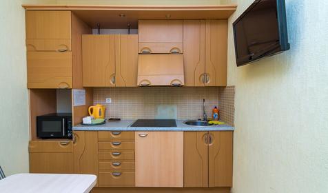 Семейный трехкомнатный номер. Гостиница Барселона, п. Небуг