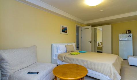 Семейный стандарт. Гостиница Барселона, п. Небуг