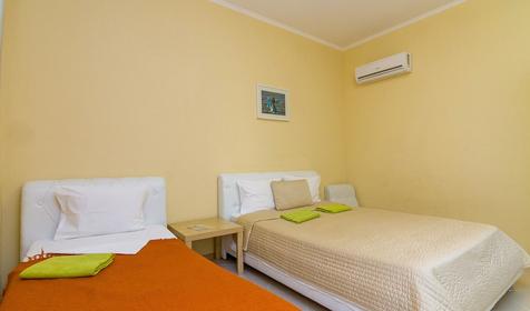 Семейный стандарт. Гостиница Барселона, п. Небуг