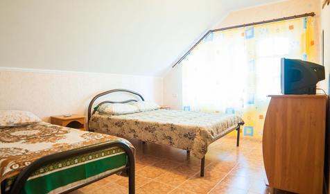 Тихий дворик в Бетте