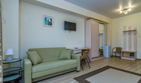 Четырехместный полулюкс с балконом. Мини-гостиница Апельсин, Темрюкский р-н, Голубицкая