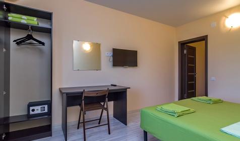 Четырехместный люкс. Гостевой дом Легенда, г. Геленджик, с. Дивноморское