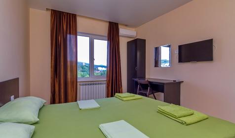 Четырехместный люкс. Гостевой дом Легенда, г. Геленджик, с. Дивноморское