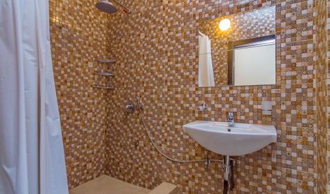 Трехместный стандарт. Гостевой дом Легенда, г. Геленджик, с. Дивноморское