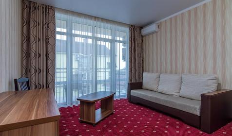 Номер с диваном. Гостиница Кассиопея, г. Геленджик, п. Архипо-Осиповка