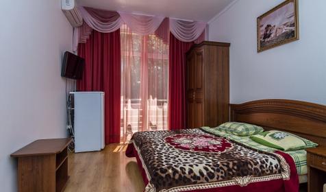 Двухместный номер. Отель София, г. Геленджик, с. Дивноморское