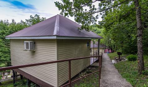 Коттедж Полулюкс. База отдыха Инфанта, Туапсинский район, Бухта Инал