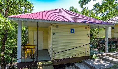 Двухместный стандарт с верандой. База отдыха Инфанта (фейк), бухта Инал