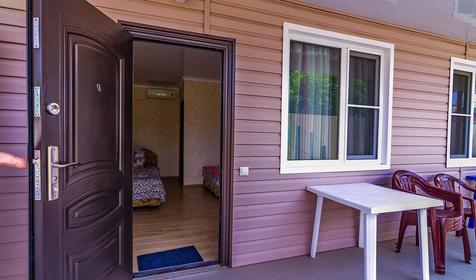 Гостиница Янтарь, Темрюкский район, п. Кучугуры