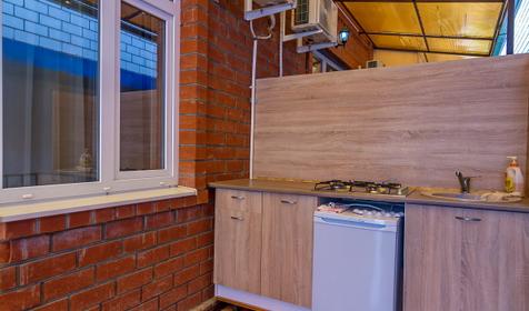 Трехместный с кухней. Гостевой дом Атлантис, г. Геленджик, с. Кабардинка