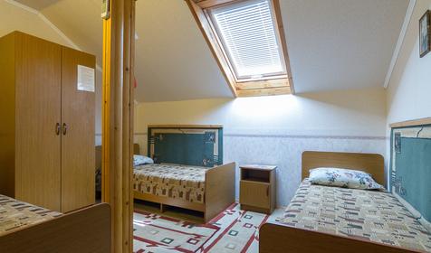 Трехместный эконом. Гостевой дом Радуга в Дюрсо, г. Новороссийск, с. Дюрсо