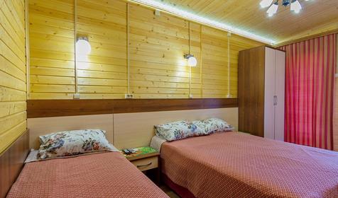 Полулюкс трехместный. Гостевой дом Радуга в Дюрсо, г. Новороссийск, с. Дюрсо