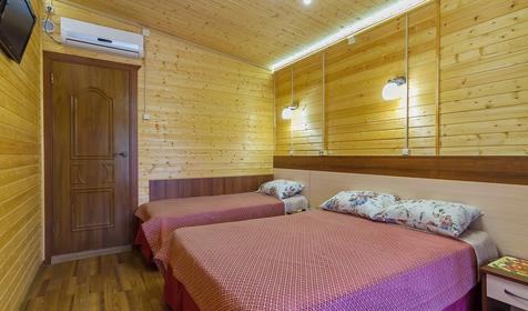 Полулюкс трехместный. Гостевой дом Изумруд, г. Новороссийск, с. Дюрсо