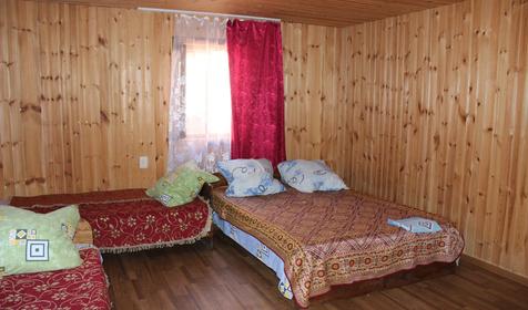 Гостиный дворик на Азовской