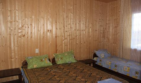 Гостиный дворик на Азовской