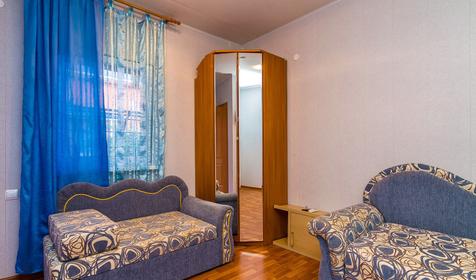 Трехместный номер. Мини-гостиница Синий кит, г. Ейск