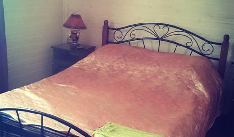 Деревянный коттедж трех-, четырехместный