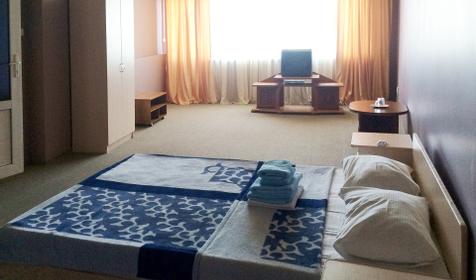 Пятиместный двухкомнатный номер. Отель Небеса, г. Сочи, п. Лазаревское