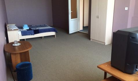 Пятиместный двухкомнатный номер. Отель Небеса, г. Сочи, п. Лазаревское