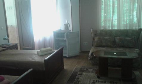 Трехместный