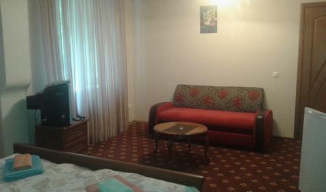 Трехместный