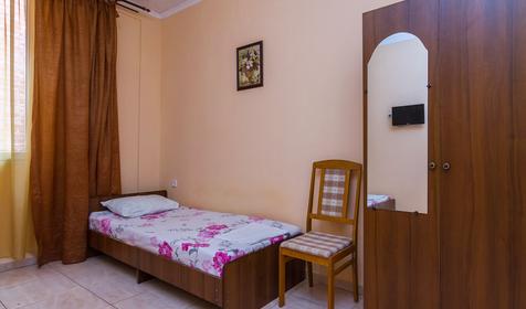 Трехместный стандарт. Гостевой дом Семья (7-я), г. Геленджик