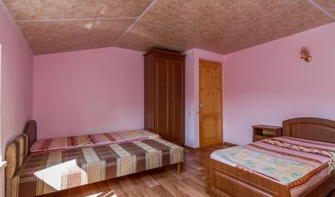 Трехместный эконом. Частный дом Тимур, г. Туапсе