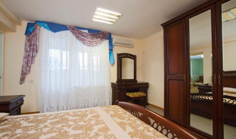 Улучшенный номер Люкс, отель Черноморье, г. Анапа